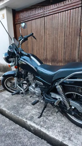 Chopper road 150 em ótimo estado 