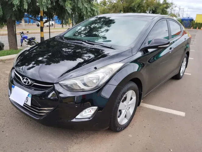 Hyundai Elantra GLS 2.0 16V Flex Aut. 2014