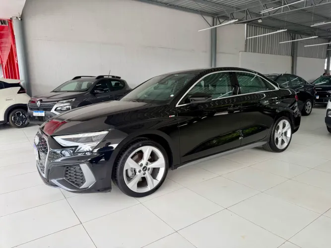 Audi A3 Sedan S-line 2.0 TFSI S-tronic 2023