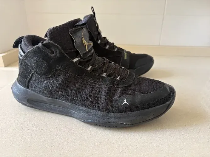 Tênis Air Jordan Jumpman 2020 - Tam. 45/46 Br (13 Us