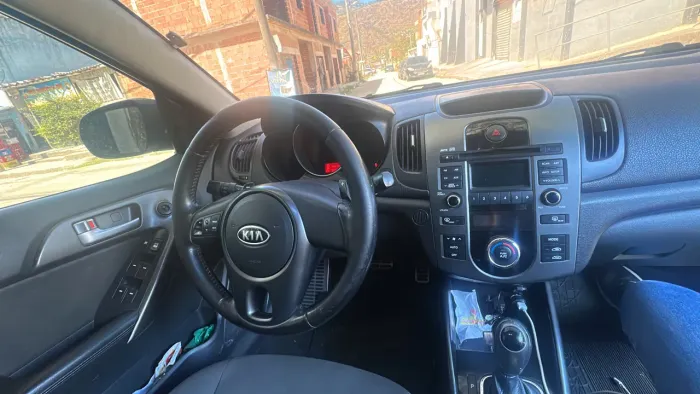 Kia Motors Cerato 1.6 16V Aut. 2011