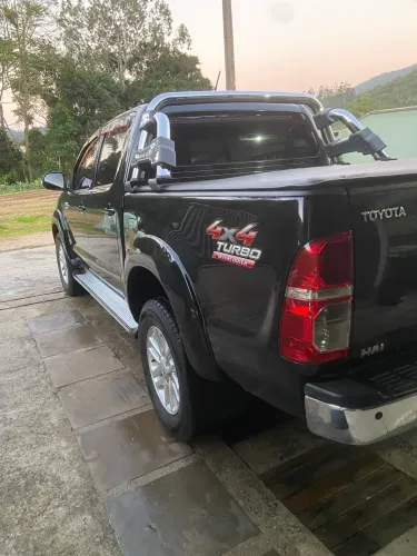Toyota Hilux CD SRV D4-d 4X4 3.0 TDI Diesel AUT 2013