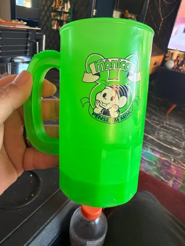 Caneca da Mônica linda em plástico antiga