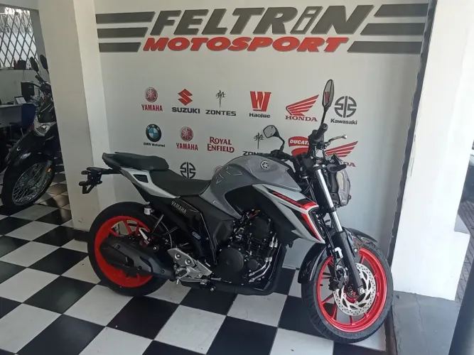 YAMAHA FZ 25