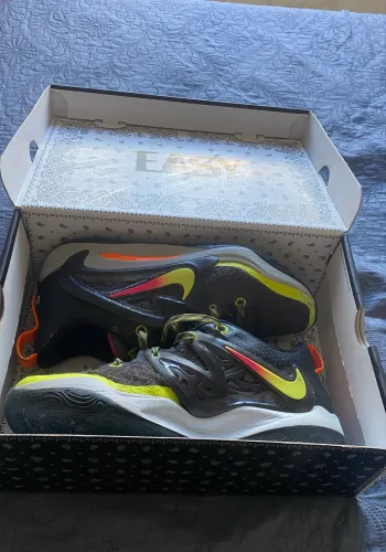 Tênis Nike KD 15