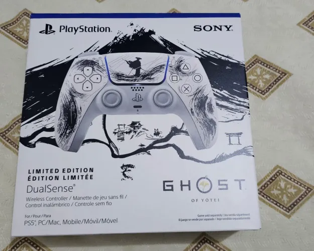 Controle Ghost of Yotei Preto PS5
