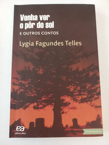 Livro em excelentes condições, nada grifado ou riscado.