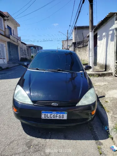 Ford Focus 1.8 16V 5P 2003