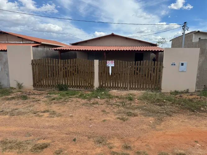 Casa no Distrito Alegre de Coromandel-MG
