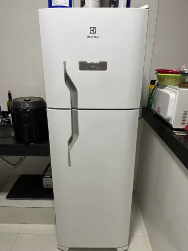 Geladeira Electrolux 371L DFN41 127Vac