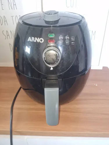 Airfryer arno 3,2 litros otimos estado