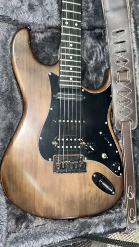 Guitarra Tagima modelo JA3