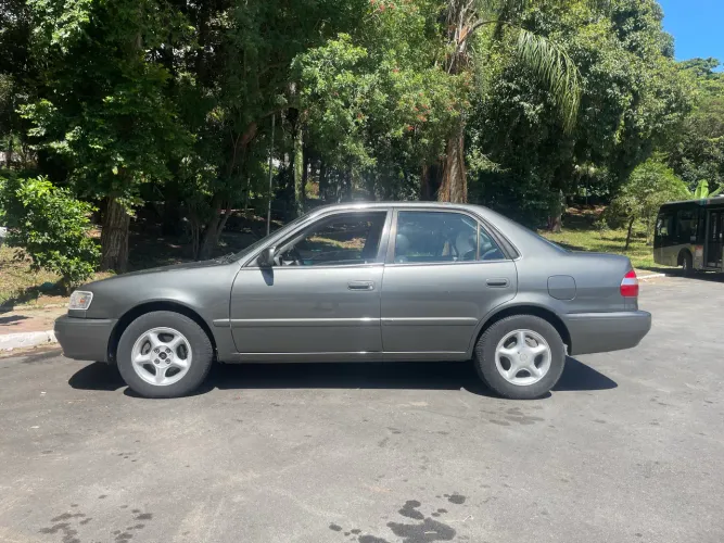 Toyota Corolla XEI 1.8/1.8 Flex 16V Aut. 2001