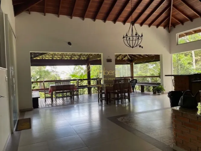 condomínio Iolanda casa com 550m² Área útil