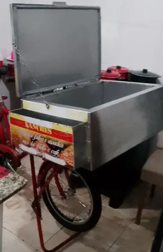 Caixa de zinco pra lanche e bebidas.$150