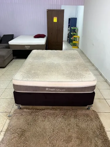 Cama box casal molas ensacadas D Angelis em bom estado ((ENTREGO GRATIS))