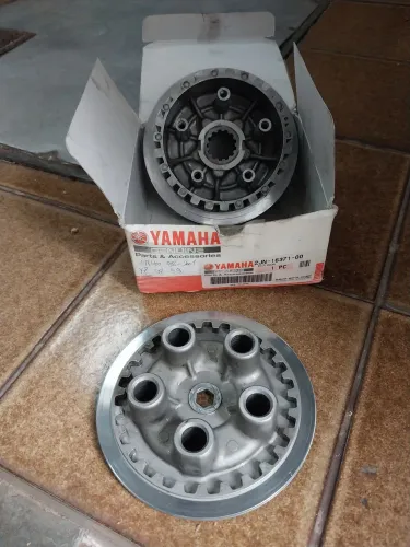 Vendo cubo central e platô originais xt 600