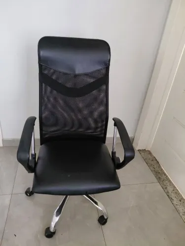 Cadeira de escritório giratória 