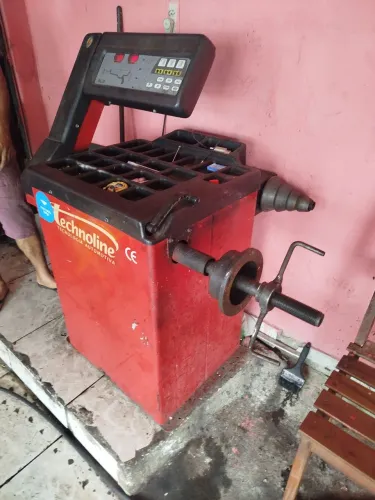 Máquina de alinhamento