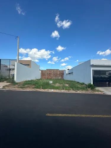 LOTE no Bairro Carmesim II em Junqueirópolis 