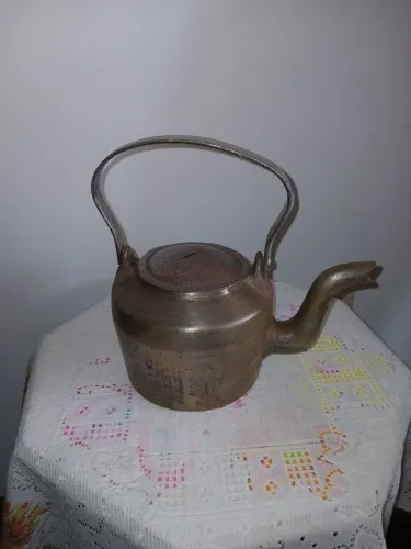 Chaleira ferro antiga