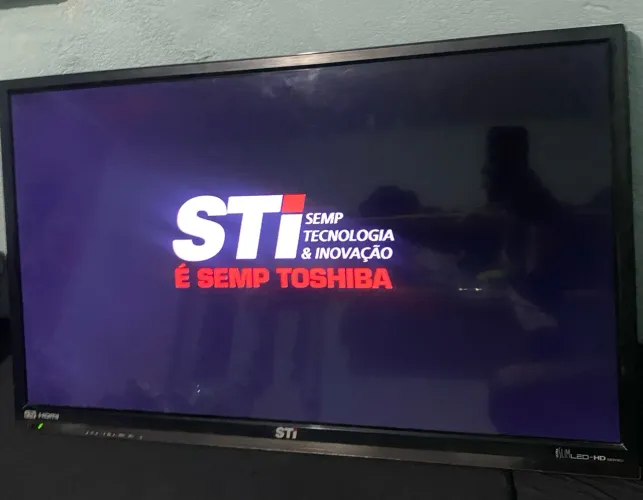 Tv semp Toshiba 32 polegadas