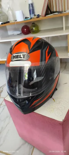 Capacete Helt
