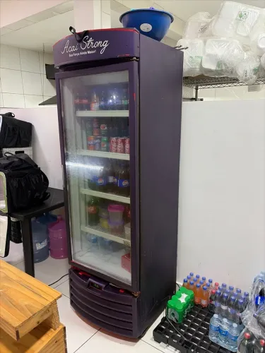 Expositor e cervejeira
