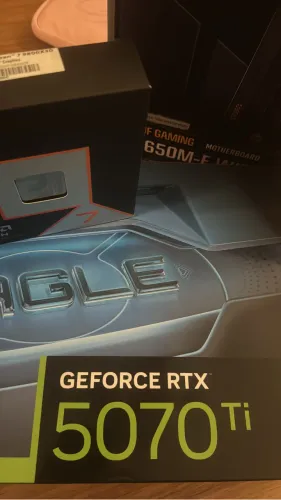 Pc gamer 5070ti ryzen 79800x3d 32gb 6000mhz