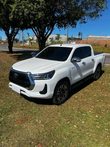 Toyota Hilux CD SRX 4X4 2.8 TDI 16V Diesel Aut. 2017