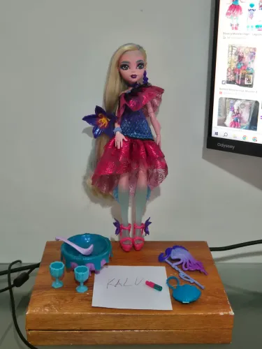 Monster high G3 Lagoona monsterball
