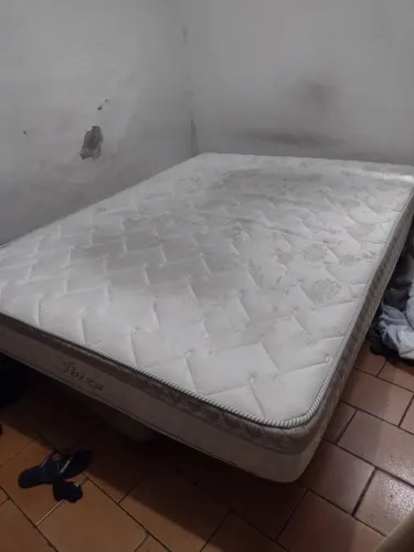OPORTUNIDADE colchão de molas Biflex para cama de casal 