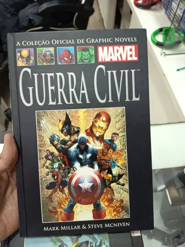 Lote 2 HQs Salvat Capa Preta (Raríssimas) - Guerra Civil + Dinastia M