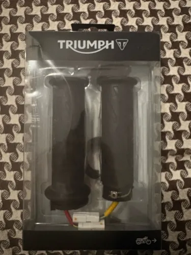 Triumph Bonneville Bobber Chrome Edition 1200cc 2023