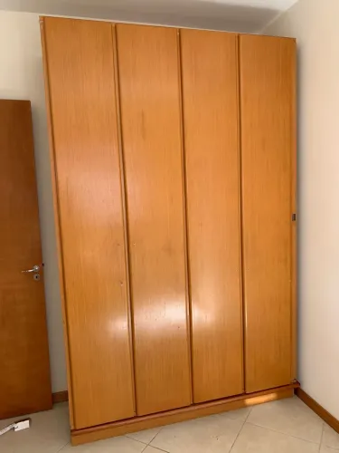 Vendo armário 