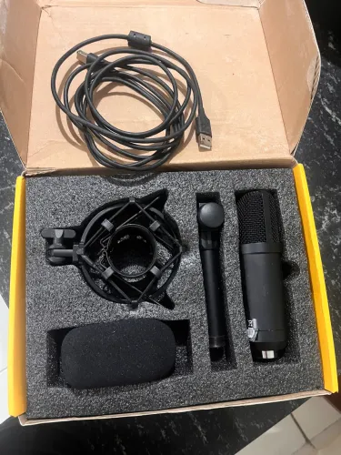 Kit Microfone Usb E Braço Articulado Maono Au-a04 Preto