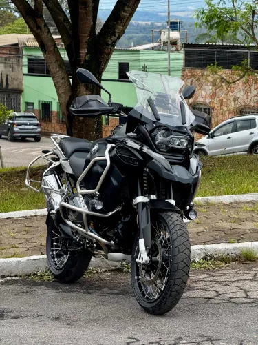 BMW R1250 GSA TRIPLE BLACK 2024.