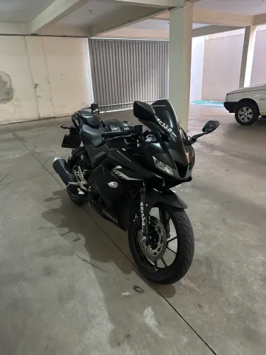 Yamaha R15 2025 - Único Dono - Apenas 8.100 km