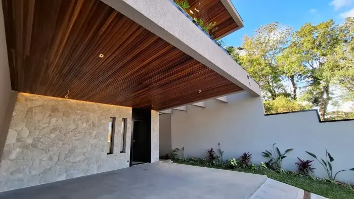 Casa para venda possui 200 metros quadrados com 3 quartos