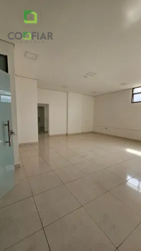Sala Comercial para Locação ? 75m² ? Localização Privilegiada no Bairro Castelo