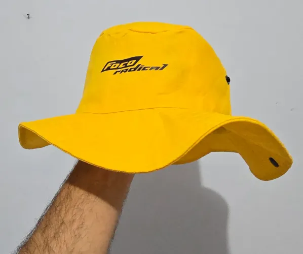 Chapéu amarelo Foco Radical