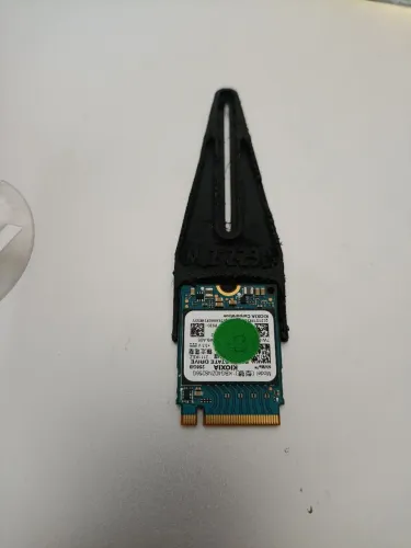 SSD nvme 256 GB nano com adaptador saúde 63%