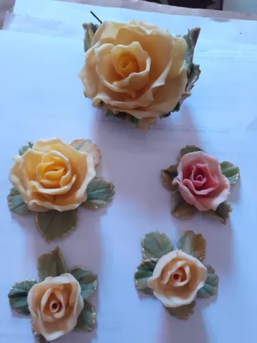 Flores de biskuit, varios tamanhos
