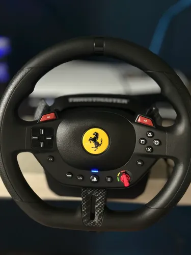 VOLANTE THRUSTMASTER T98 FERRARI 296 GTB