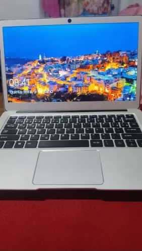Vendo notebook,em perfeito estado.Tudo funcionando perfeitamente.  Aceito oferta,.