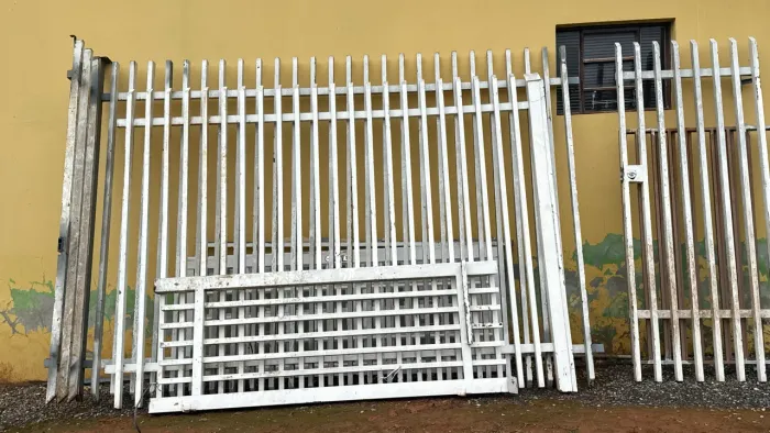 Grade e portão