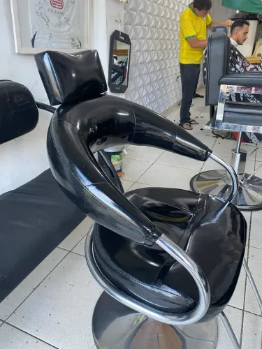 Cadeira de cabeleireiro com hidráulico