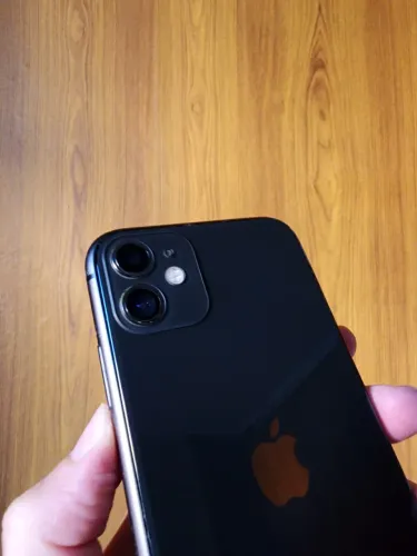iPhone 11 64GB Excelente.