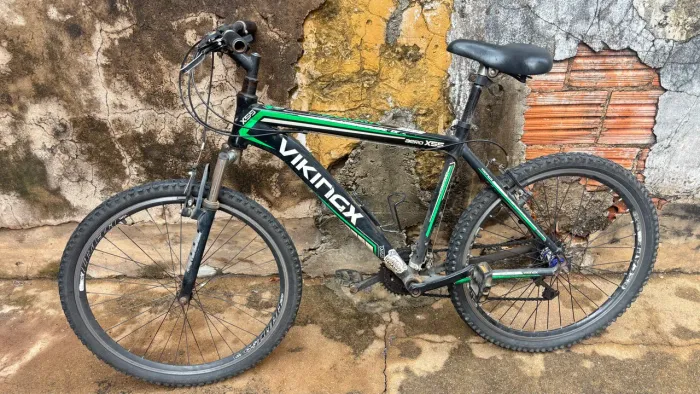 Bicicleta VikingX Aero X55 Aro 26 com Marchas e Suspensão
