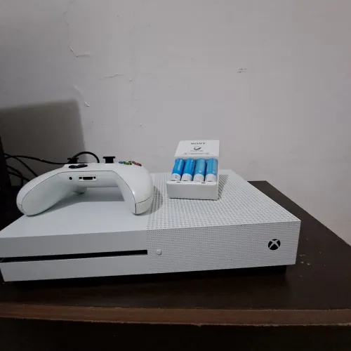 Xbox One S 512GB